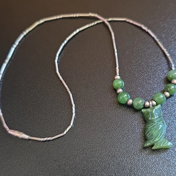 Carved Owl Sterling Silver Green Pendant Necklace - Picture 6 of 11